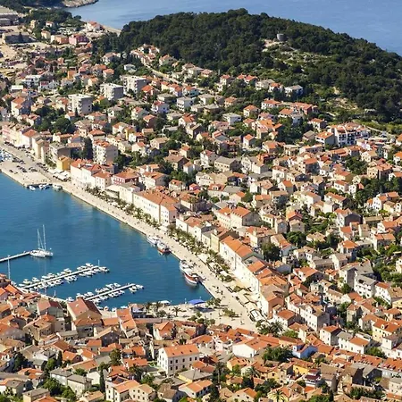 Modern With Sea View In 45 M² Terrace Mali Lošinj