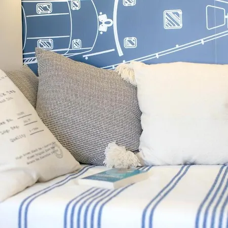 Cozy In The Heart Of - 45 M² With View