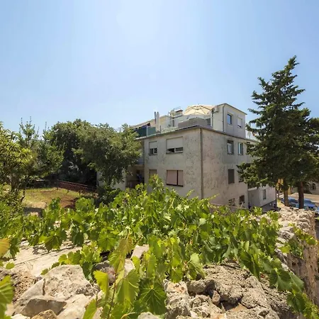 Modern With Sea View In 45 M² Terrace Mali Lošinj