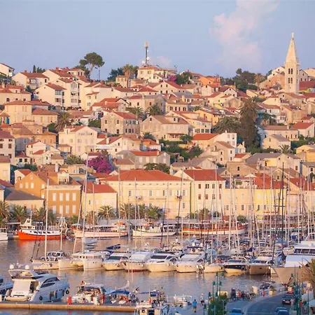 Cozy In The Heart Of - 45 M² With View Mali Lošinj