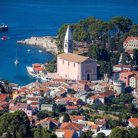 Apartman Cozy In The Heart Of - 45 M² With View Mali Lošinj