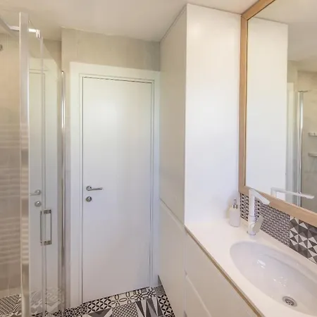 Apartament Cozy In The Heart Of - 45 M² With View *