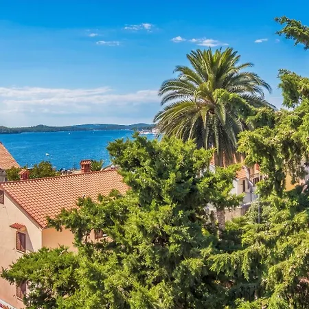 Cozy In The Heart Of - 45 M² With View Mali Lošinj