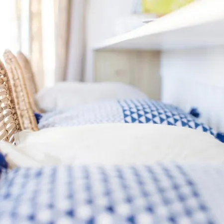 Cozy In The Heart Of - 45 M² With View Daire