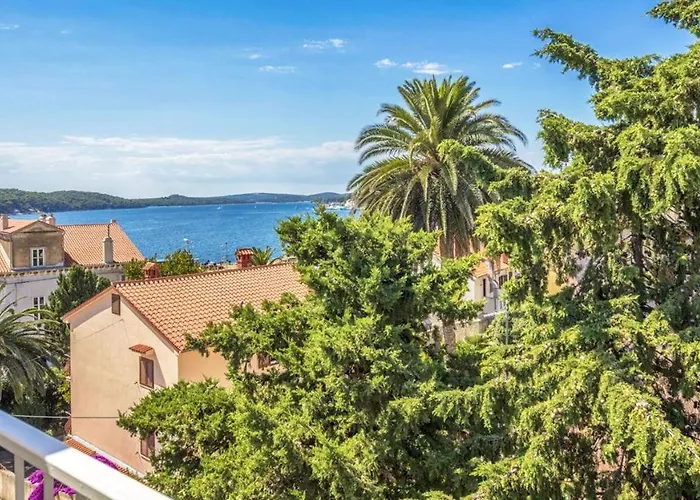 Cozy In The Heart Of - 45 M² With View Lejlighed Mali Lošinj